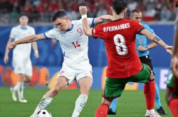 足球直播在线观看免费-包含欧洲国家队激战场上展现出色进攻组织的词条