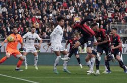 足球直播平台-关于拉齐奥对手圣埃蒂安抵达，备战重要比赛的信息