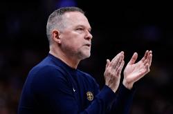 足球直播平台-掘金后卫赛季表现稳定已成球队核心的简单介绍