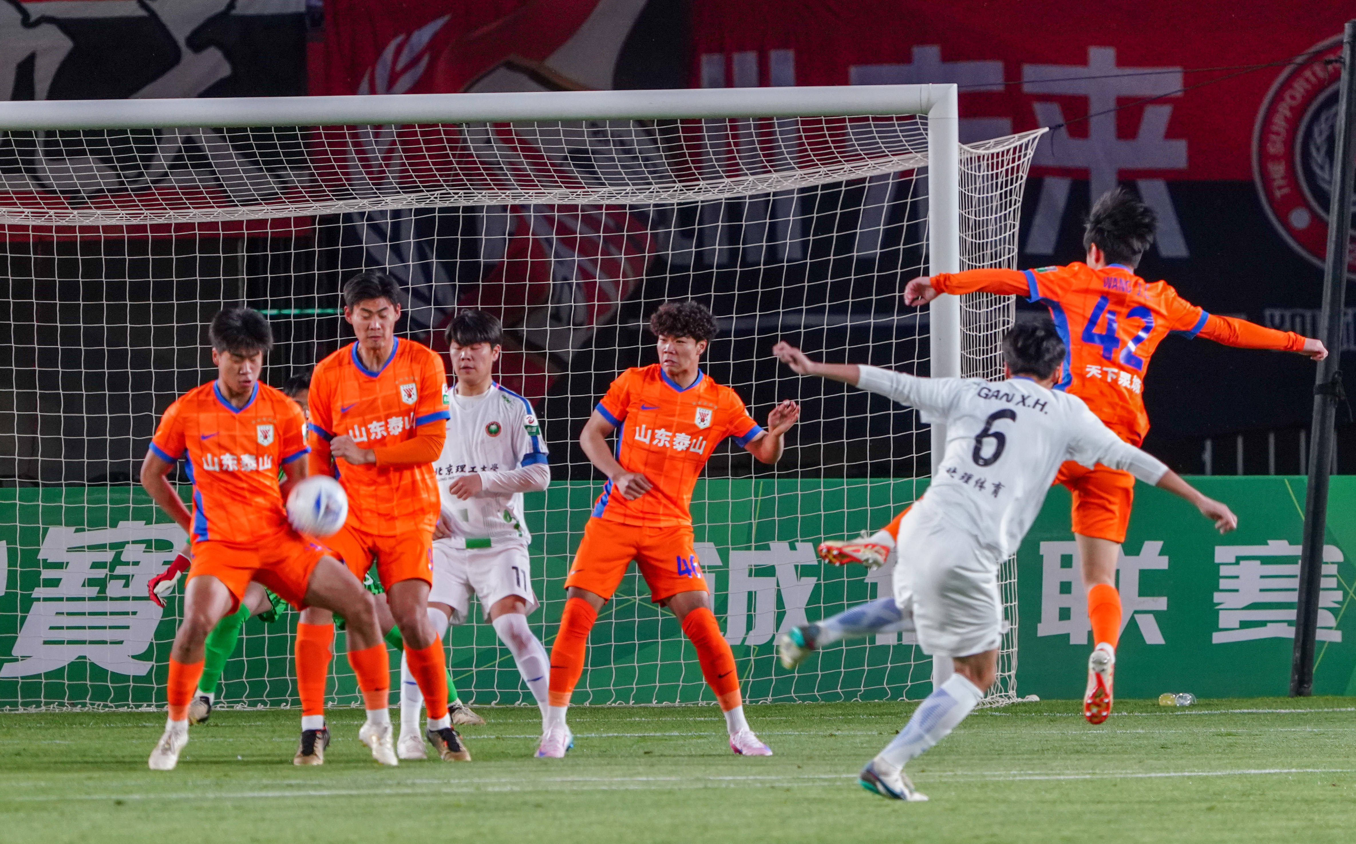 鲁能客场力克劲敌,备战下一轮比赛的简单介绍 鲁能客场力克劲敌,备战下一轮比赛的简单介绍