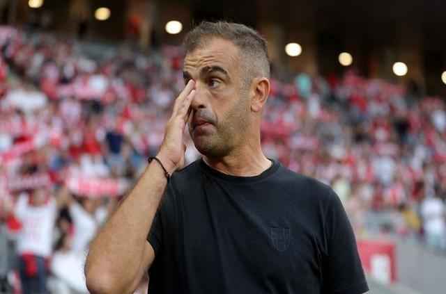 关于球队换帅,新教练上任即展现决心的信息 关于球队换帅,新教练上任即展现决心的信息