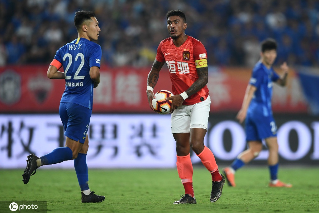 苏宁客场战平恒大，表现仍较一流