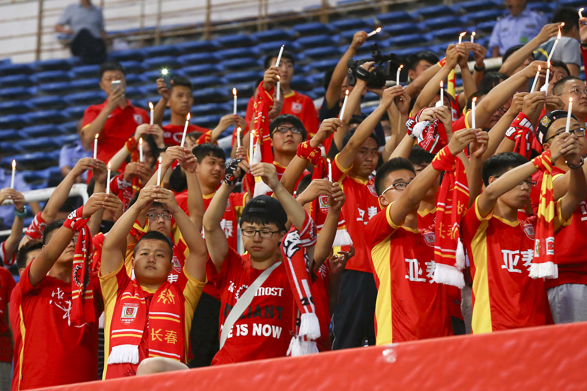 士气高涨球队全员出击，取得关键胜利