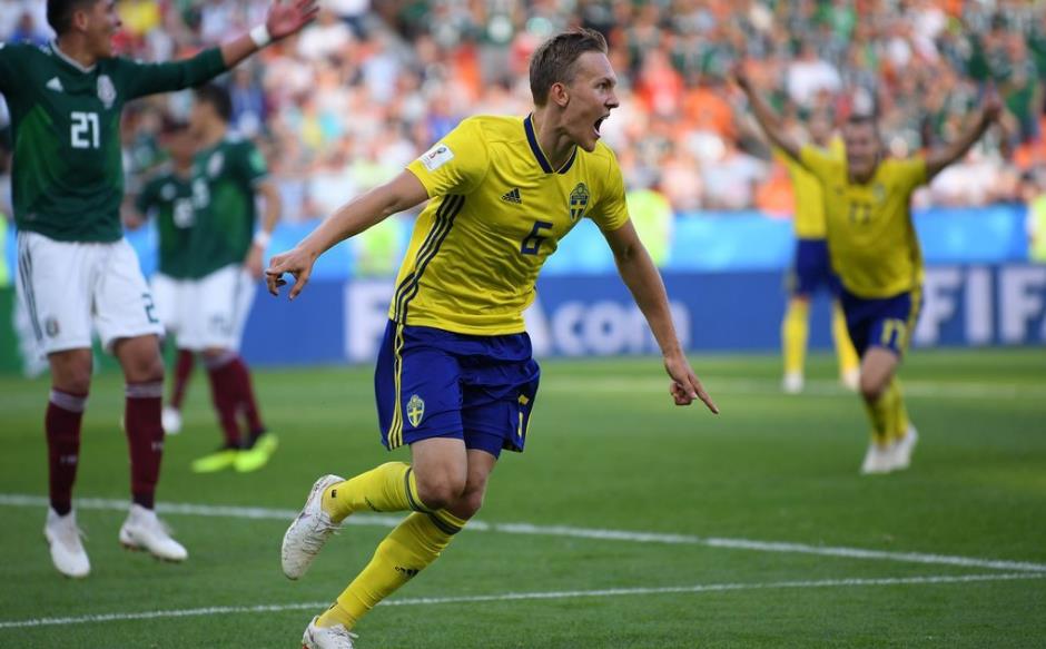 瑞典队完胜日本队，奥恰洛夫高光表现